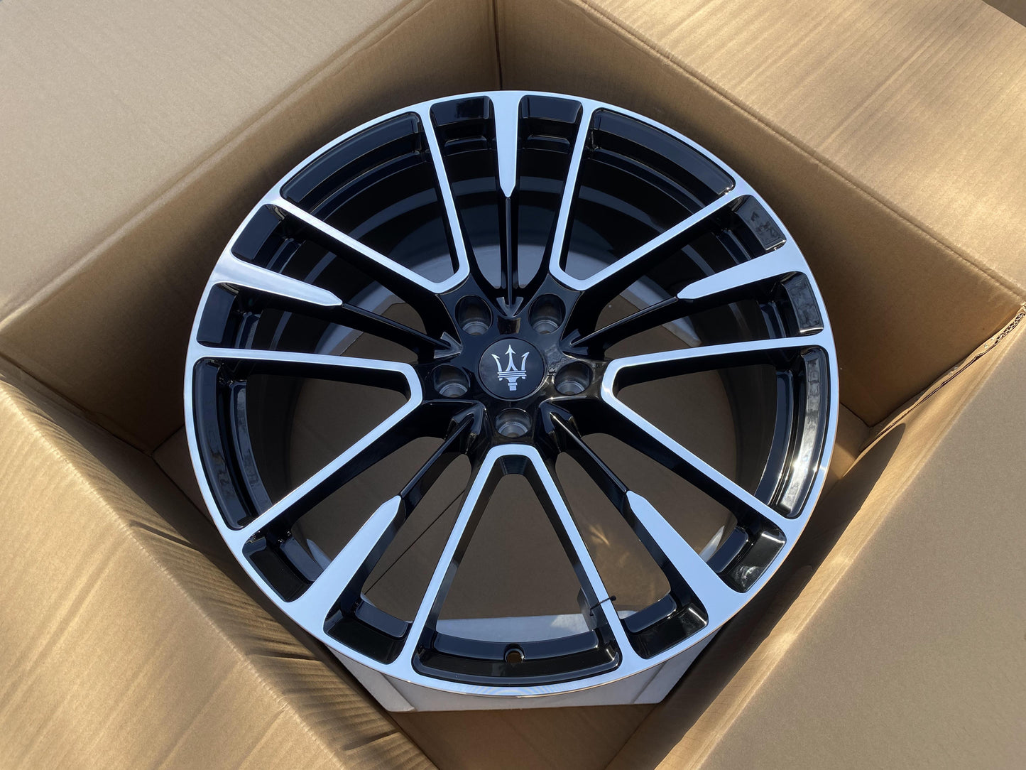 Maserati Thunder Forged Alloy Wheels