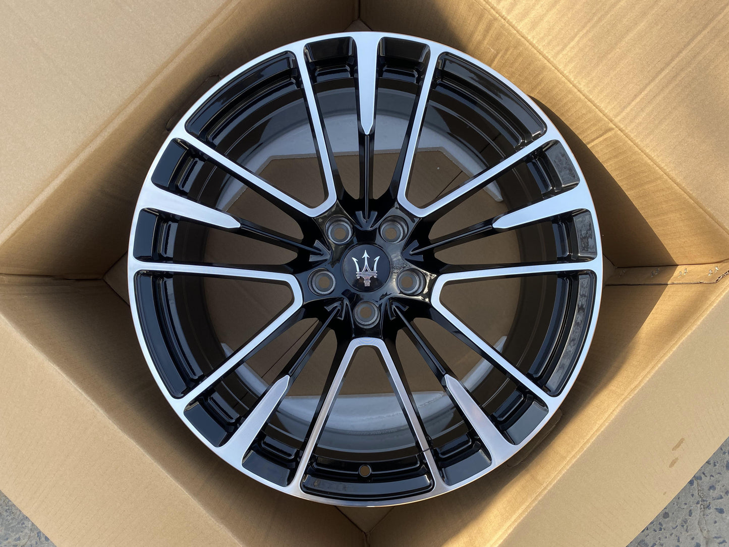 Maserati Thunder Forged Alloy Wheels