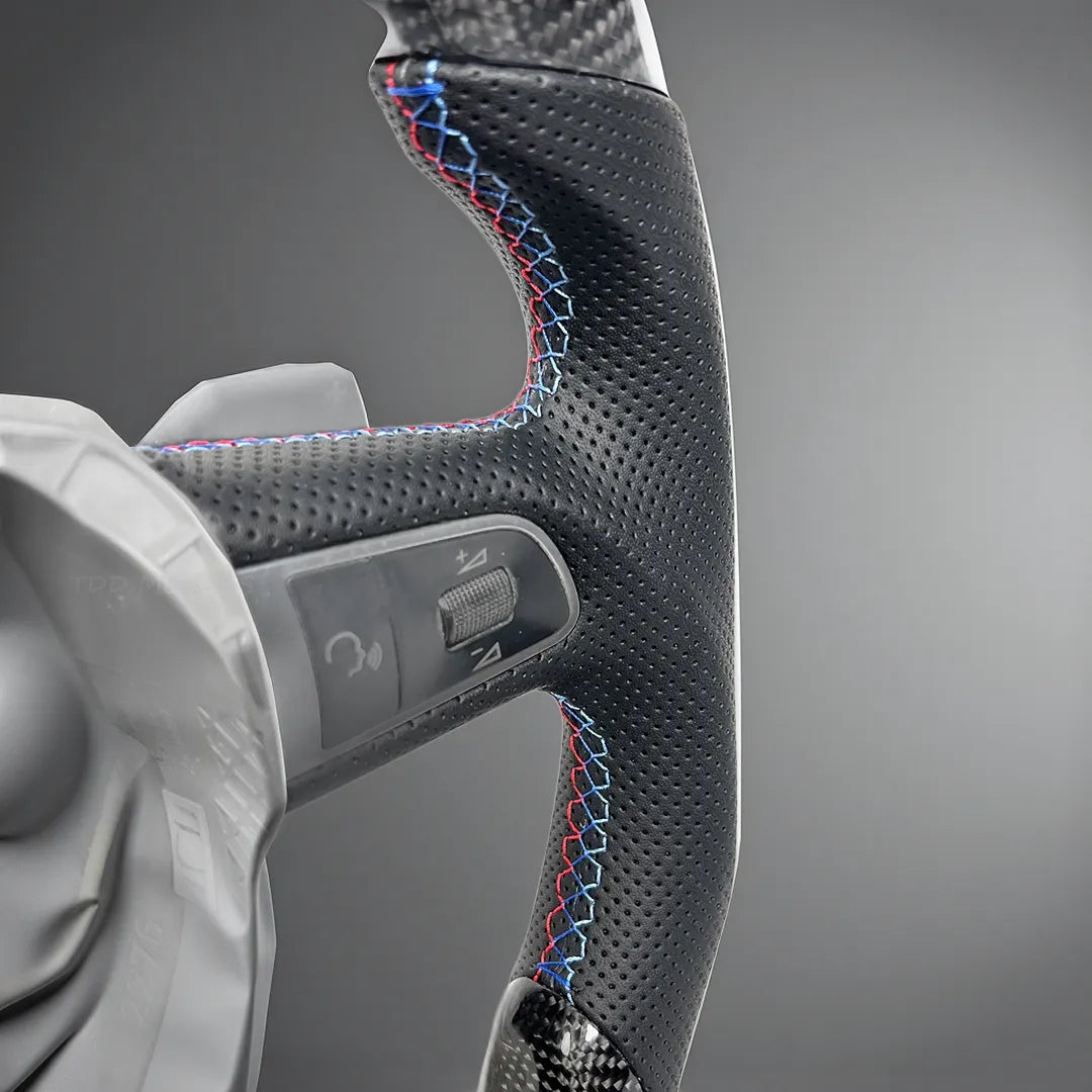 Audi A4 B7 - Carbon Fiber Steering Wheel